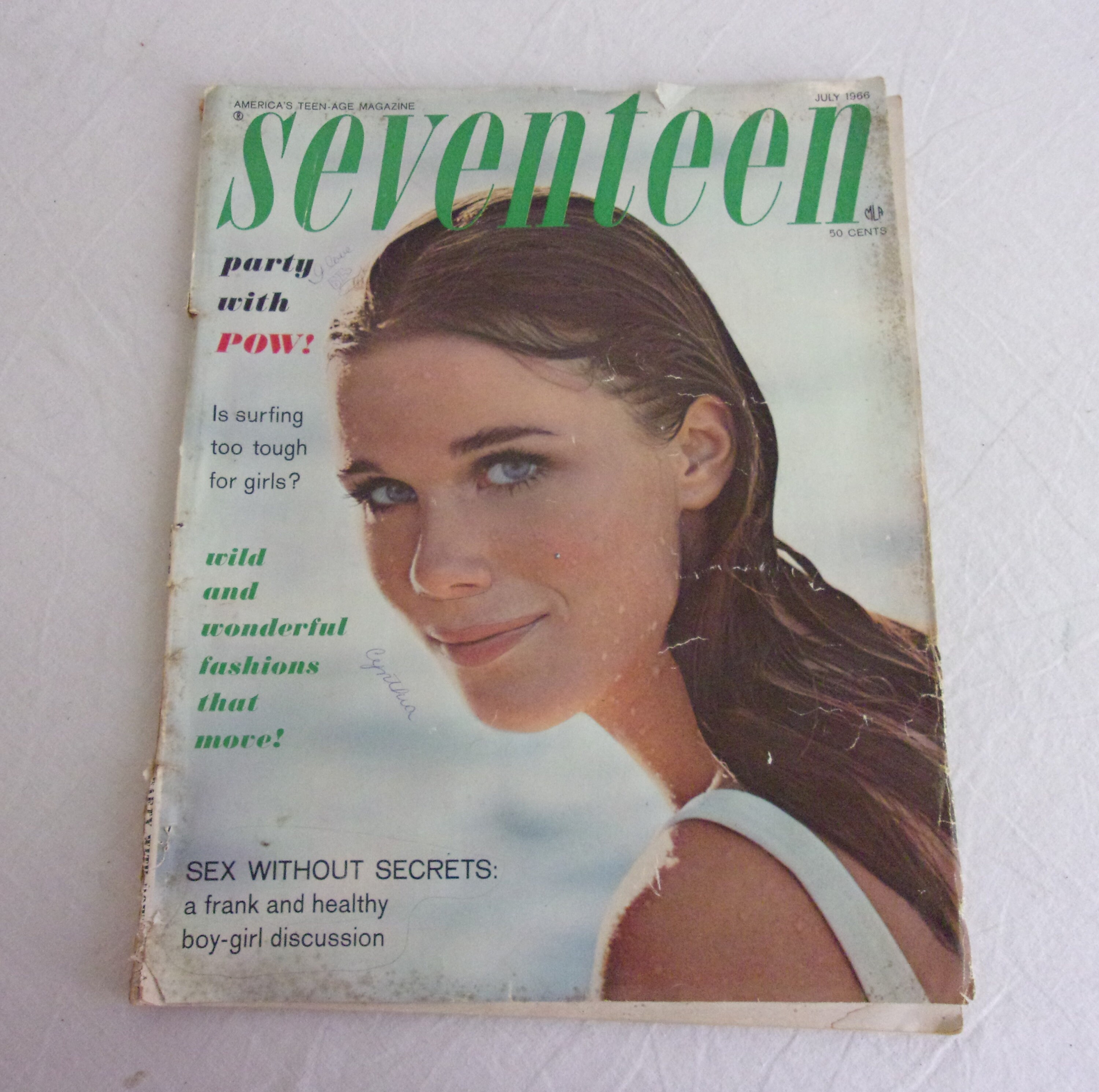 Seventeen Magazine - January 1961 - Digital PDF Download