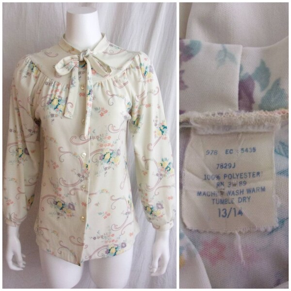 Vintage 1970s Blouse Floral Print Bow Neck Medium