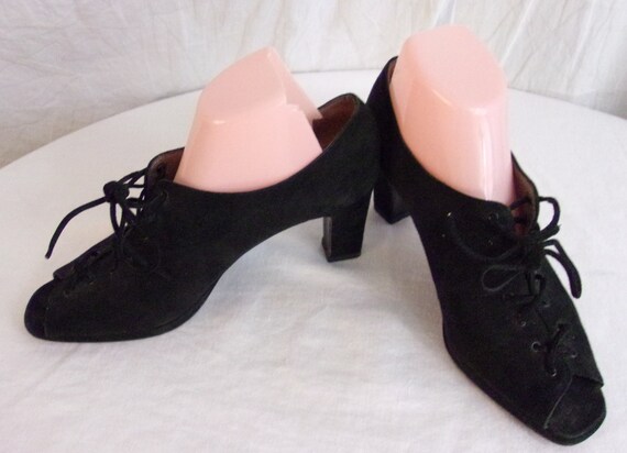 Vintage 1990s Shoes 1940s Style Black Suede Lace … - image 4