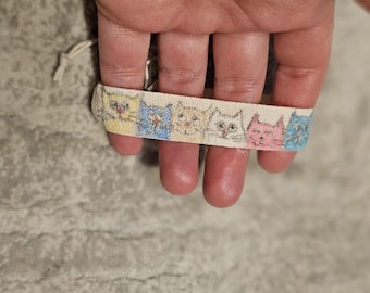 Katoenen armband met handgeschilderde katten, acrylornament