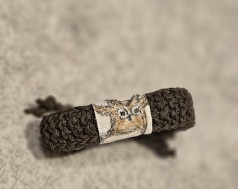 Henneparmband met een uil van acryl