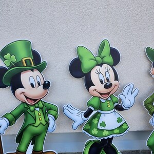 Saint Patrick's Day Mickey & Friends Standee | Minnie Mouse Cutout | Saint Patricks | outdoor decor Lawn yard Sign st Patrick's Daisy Goofy bild 3