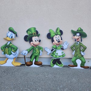 Saint Patrick's Day Mickey & Friends Standee | Minnie Mouse Cutout | Saint Patricks | outdoor decor Lawn yard Sign st Patrick's Daisy Goofy bild 2