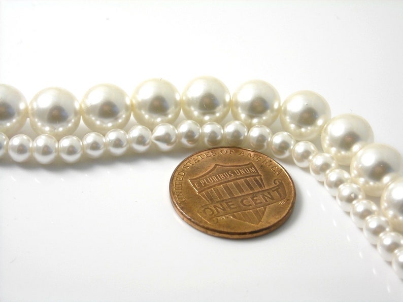 Czech Glass Pearl Lace White 4mm /& 8mm Full 15-inch strand