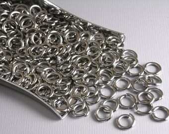 Thick Open Cut Jump Rings, Gunmetal Plated, 6mm diameter, 20 gauge - 50 pieces