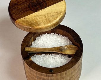 Coki Home® – Handcrafted Wooden Spice Jar with Spoon