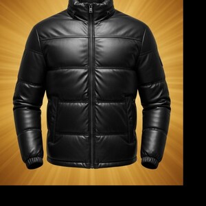 Puede incluir: Una chaqueta acolchada negra con cuello alto y cremallera completa. La chaqueta tiene un aspecto brillante, similar al cuero, y puños acanalados. La chaqueta está diseñada con costuras horizontales en el pecho y la sección media.