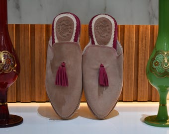 Babuchas de ante de alta calidad para mujer, mules orientales, zapatos tradicionales con borlas, elegantes babuchas marroquíes.