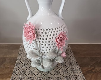 VTG Retikulierte Porzellan Doppel Griff Blumenvase Rosa Blumen Boxed 7 "- Lesen