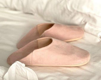 Handmade Moroccan Babouche Slippers for Women – Organic Suede & Sheepskin Mules -