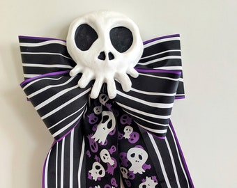 Haunted Mansion Holiday Bow and Skull Set