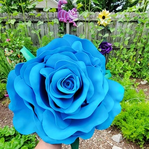 Giant Foam Flowers for yard decorations or photography props/background