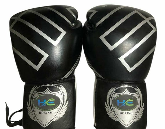 Black Synthetic Leather Lace-Up Boxing Gloves: Training & Sparring