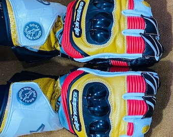 Alpinstars Motorcycle Racing Gloves: Knuckle Armor, Red & Black