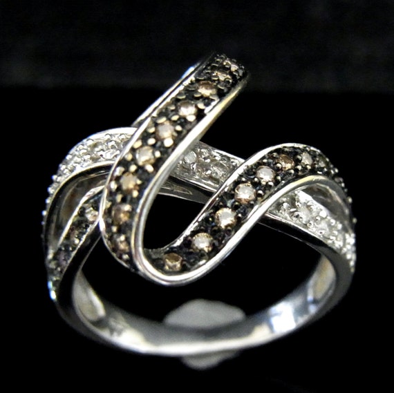 Gorgeous Diamond 18k White Gold Ribbon Large Cocktail Ring | Etsy