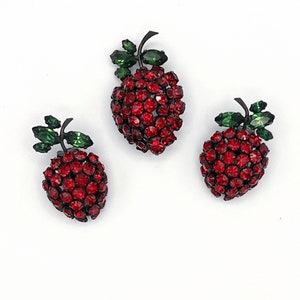 Vintage SCHREINER New York - Strawberry Demi-Parure Brooch & Earrings - CONFIRMED!