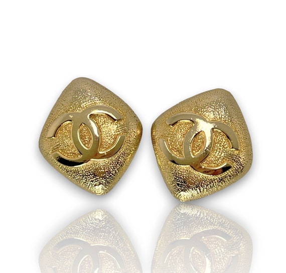 chanel earrings for women cc logo