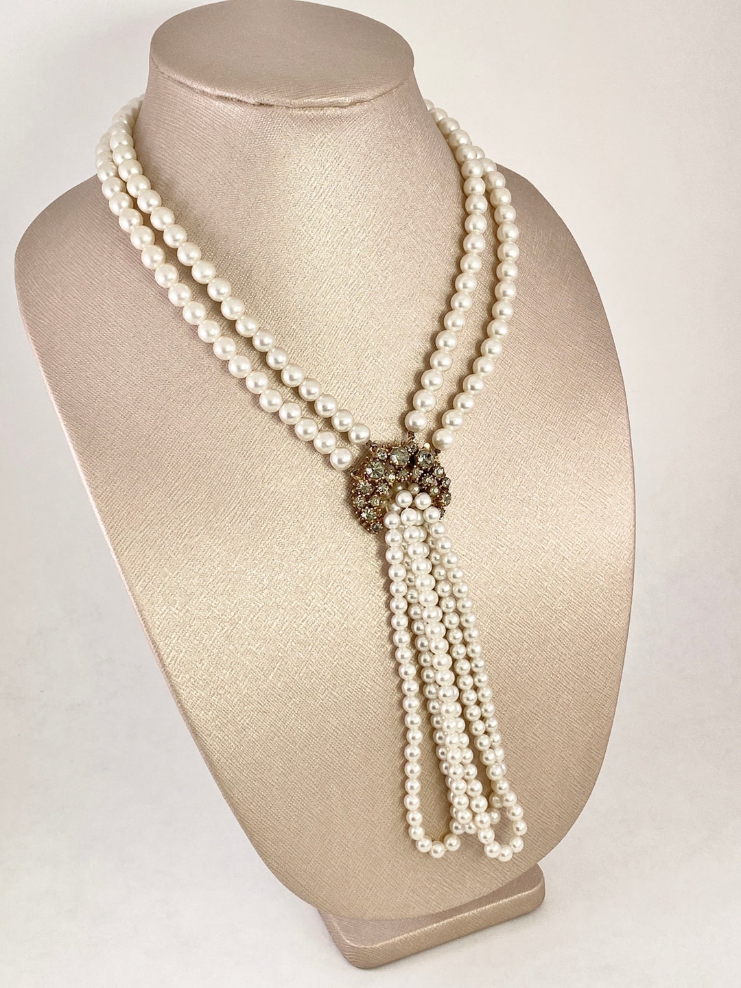 ★関税込★VINTAGE HOLLYWOOD★Classic Pearl+Daisy Necklac.e★ ☆関税込☆VINTAGE HOLLYWOOD☆Classic Pearl+Daisy Necklac.e☆