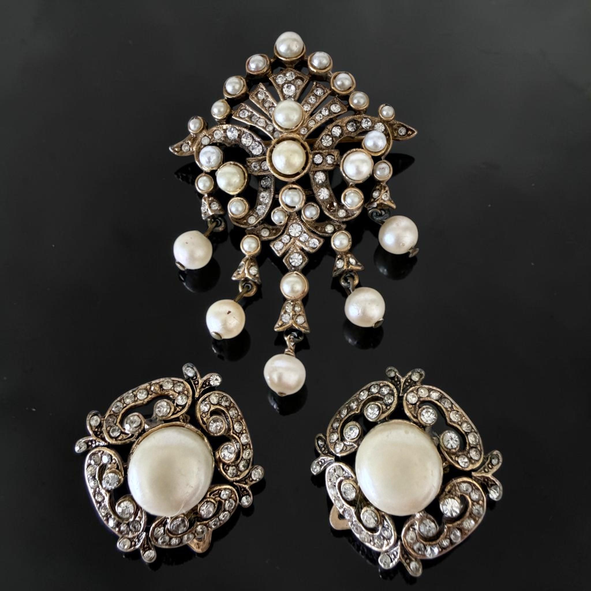 Vintage Cadoro Brooch - Etsy