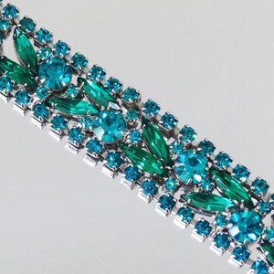 Vintage D&E JULIANA Dazzling Teal Blue Green Flat Bracelet STICKS and STONES - Book Piece!