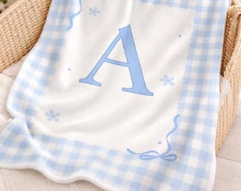 Manta personalizada para bebé con monograma inicial, manta polar de cuadros azules, ropa de cama para guardería, regalo para recién nacido en el hospital, baby shower personalizado