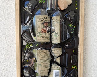 broken bottle art - Bud Spencer - Terence Hill - abstract broken bottle art - gifts - gift for him - art galleries