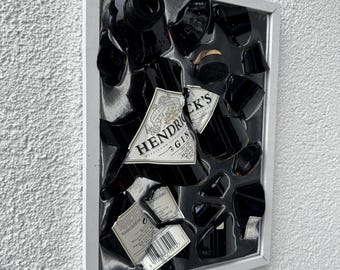Arte con botellas rotas - ginebra - Hendrick's - ideas de regalos vintage - decoración - abstracto - regalos - idea de regalo - botellas rotas - presente