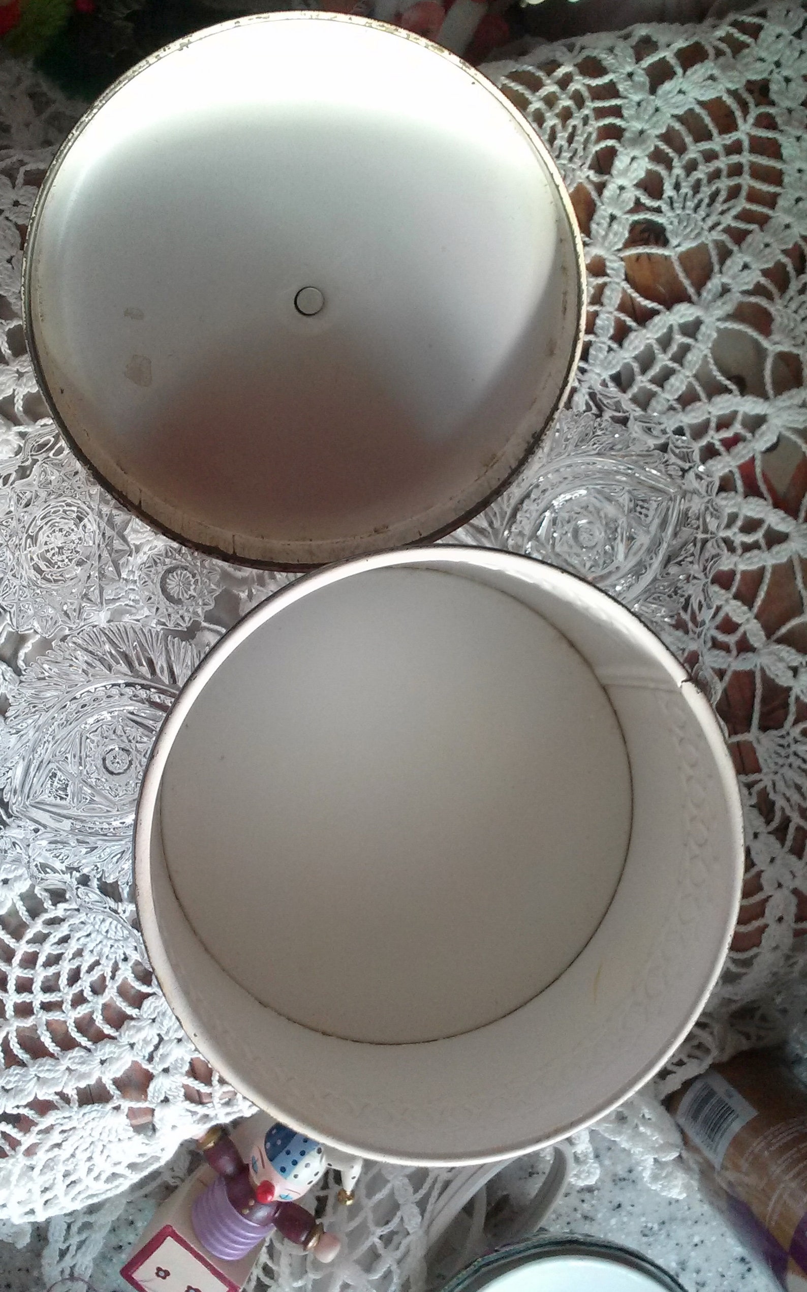 Toleware Powder Box Hand Painted Toleware Tin Pink Roses Storage ...