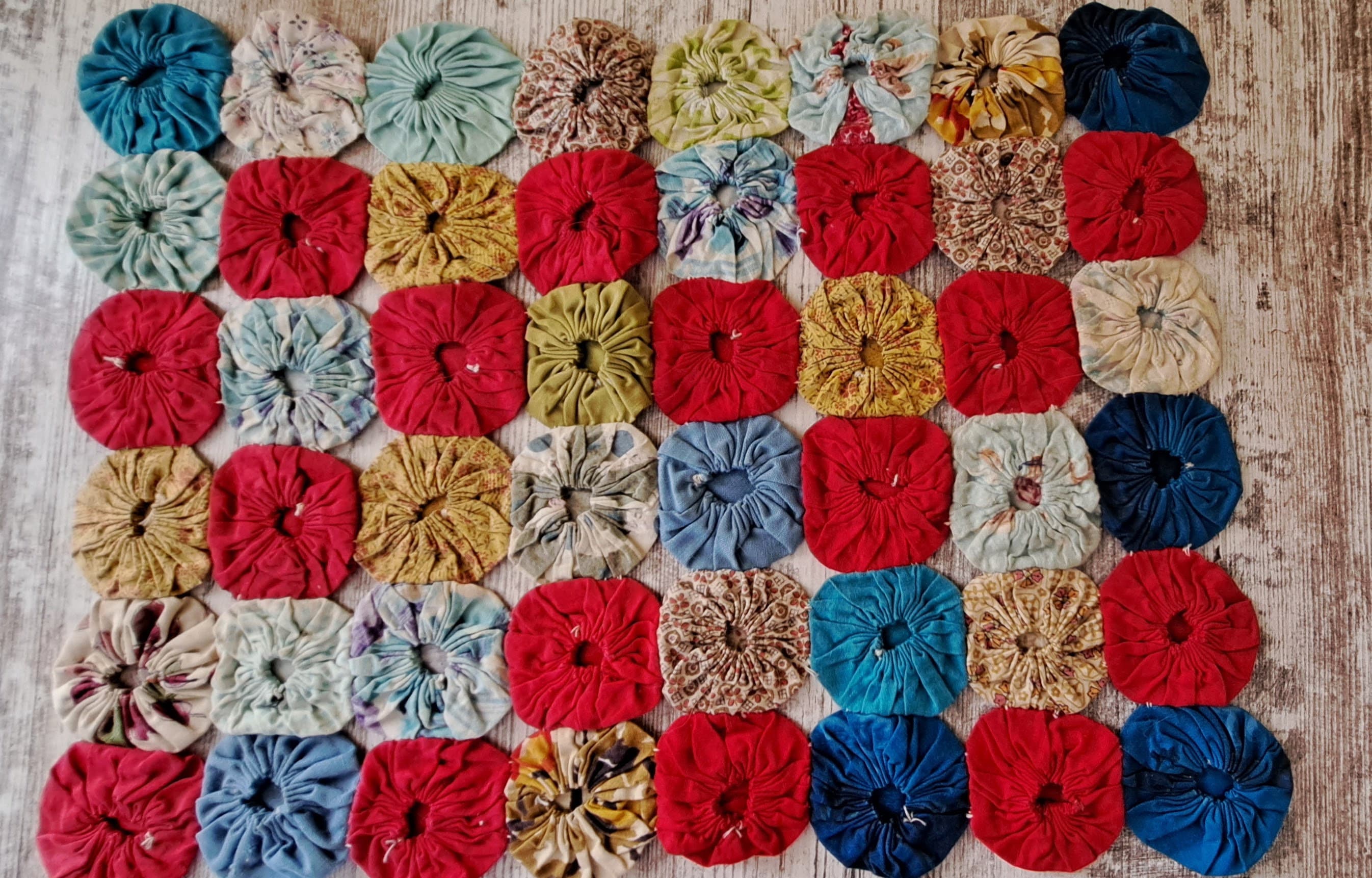 Antique YoYo Table Mat Vintage Fabric Rustic Hand Sewn Mat Quilt Piece Collectible Linens