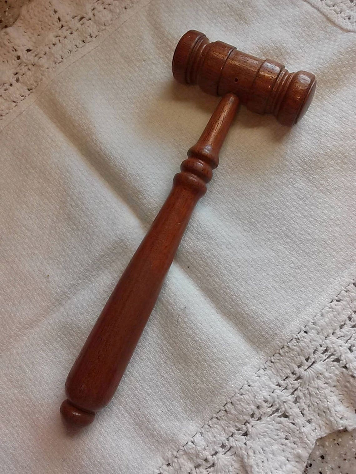 Vintage Solid Turned Wood Gavel Meeting Gavel Order in the Etsy.de