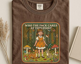 Camiseta vintage de humor negro, camiseta de chica linda y espeluznante en el bosque, camiseta sana pero retorcida, camiseta divertida estilo cottagecore retro, regalo de humor para introvertidos