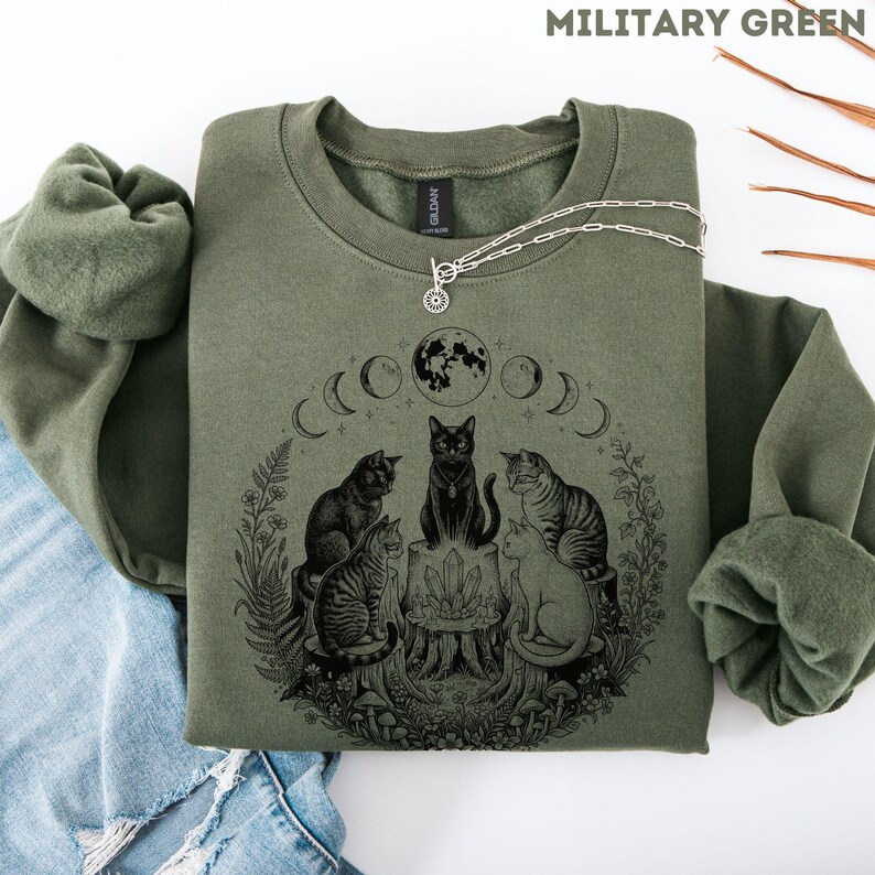Camiseta de aquelarre de gatos, camiseta de gato bruja, camiseta mística de gato negro, regalo para mamás de gatos, camiseta de fase lunar celestial, regalo gótico cottagecore para amantes de los gatos imagen 3