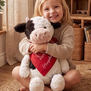 Peluche vache personnalisée avec prénom, jouet vache personnalisé avec prénom, peluche personnalisée, cadeau d'anniversaire pour enfants, peluche vache douce et câline WSJ