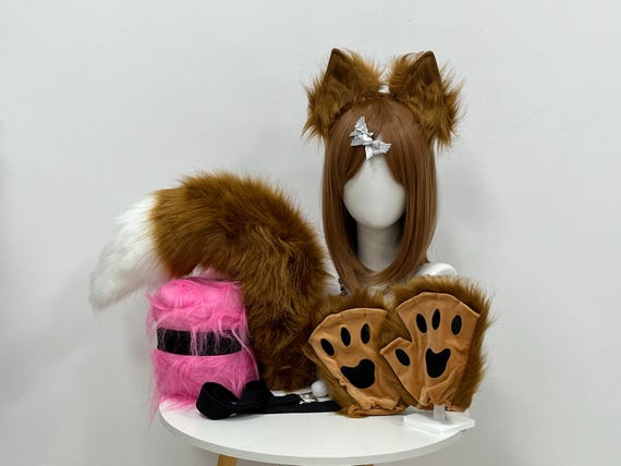 Handmade Faux Fur Fox Ears, Paws & Tail Set: Cosplay Costume  display picture 2