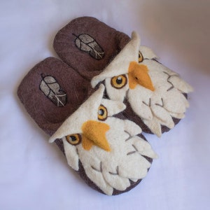 Felted Eagle Head Slippers – Handmade Wool House Shoes
