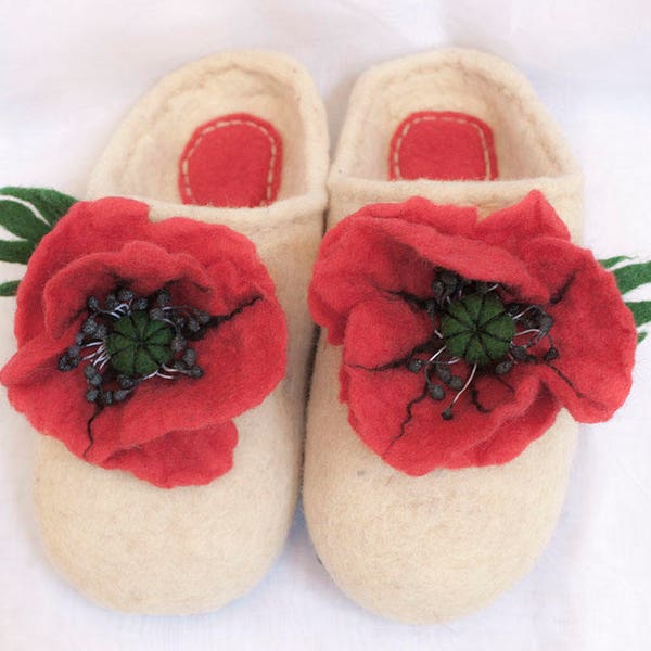 Felted women's slippers with poppy brooch - slippers with poppies - wool felted clogs