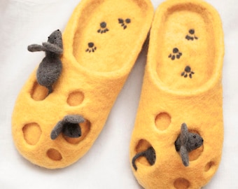 Felted women's slippers with mice - Women's yellow woolen slippers - mouse slippers in cheese - funny gift