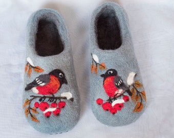 Women's Felted Slippers, Bird Print Slippers, Bullfinch Slippers, Christmas Gift, Wool slippers
