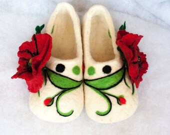 Felted wool slippers "Poppies"