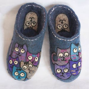 Felted slippers for women - natural women's house slippers - cat lovers gift - natural woolen clogs