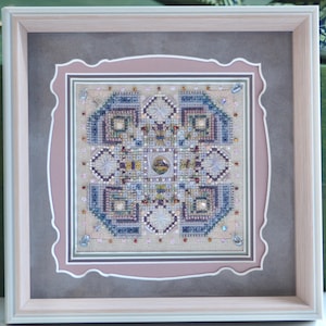 Courtyard Pearl Cross Stitch & Beading Kit: DIY Needlework for Beginners (Perlenstickerei Set)