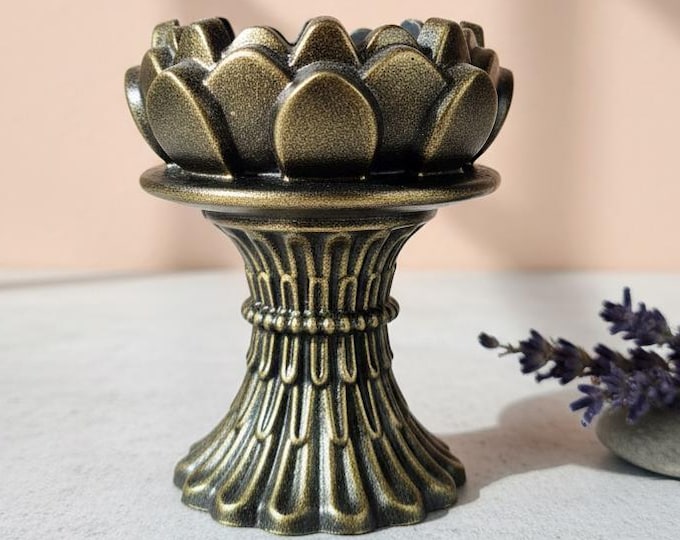 Lotus Petal Plaster Candle Holder - Classic White or Antique Bronze