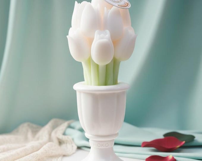 Tulip Soy Wax Candle Gift | Floral Scented, Sculptural Decor