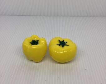1950s Vintage Salt & Pepper Shakers, Yellow Tomato Pepper, Pig