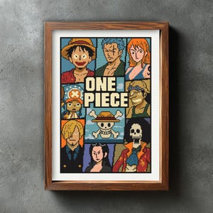 Puede incluir: Una impresión enmarcada de arte pixelado con personajes de la serie de anime "One Piece". La obra presenta una cuadrícula de personajes, con el título "ONE PIECE" en negrita. El marco es de color marrón cálido.
