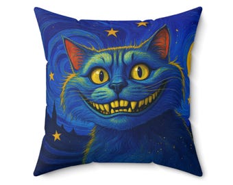 Pode incluir: Almofada quadrada com um gato azul com um sorriso largo, olhos amarelos e um fundo de céu estrelado. A pelagem do gato é azul escuro, e o design inclui estrelas amarelas e uma lua crescente.
