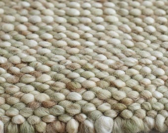 Handwoven Wool Pebble Rug – Sage Green & Cream, Boho Nursery Rug