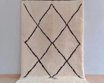 Handmade Moroccan Beni Ourain Wool Rug – Ivory Berber Diamond Rug