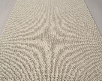 Handwoven Neutral Wool Area Rug – Loop Texture, Natural Fibre Carpet