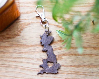 Basswood Great Britain Map Keyring – Handmade Island Travel Gift